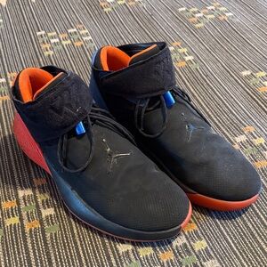 Jordan Men's Black and Red Athletic Shoes